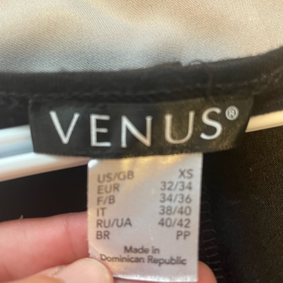 Off the shoulder dress - Picture 2 of 2